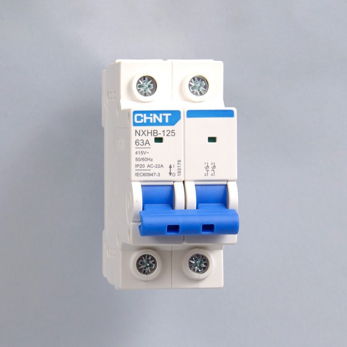 Выключатель нагрузки CHINT NXHB-125 2P 125A(R) 193179 Выключатель нагрузки CHINT NXHB-125 2P 125A(R) 193179